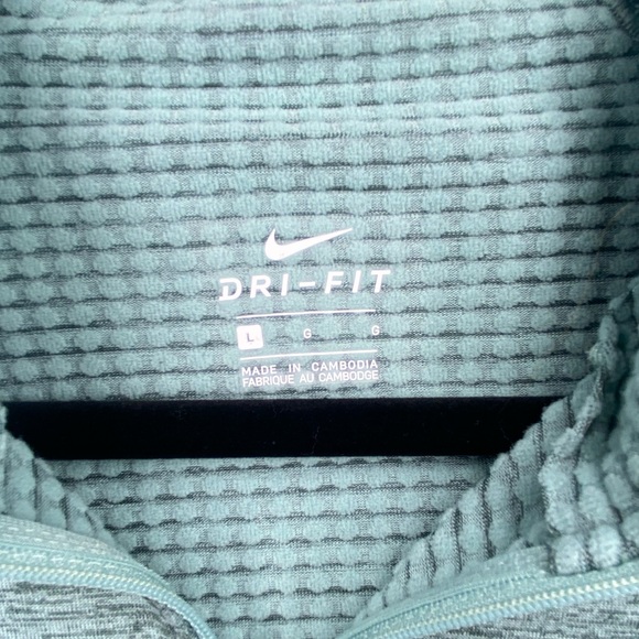 Nike Dri-Fit Swift Element Running 1/2 Zip - Picture 3 of 4